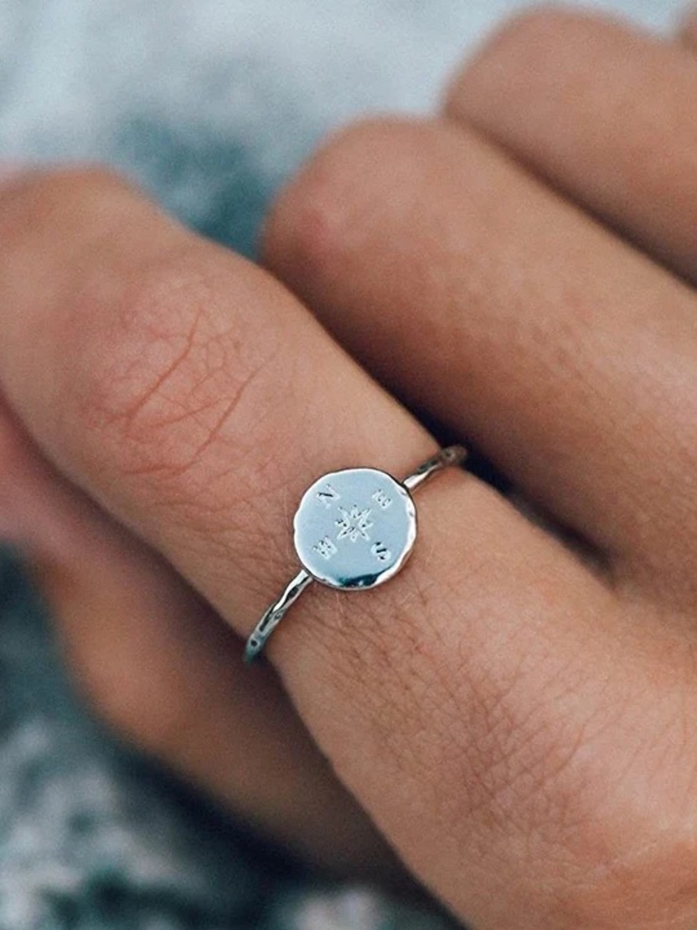 Pura Vida Compass ring